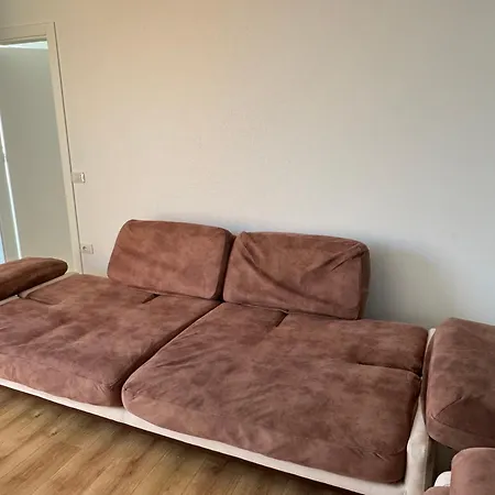 Rana Hedhun Shëngjin