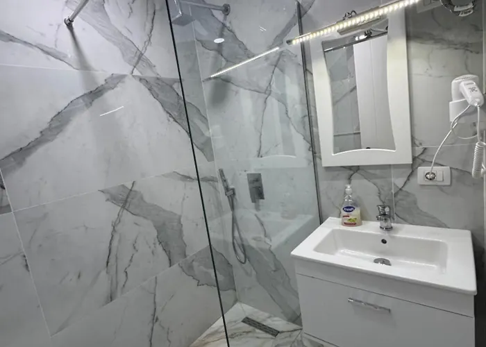 Rana Hedhun Shëngjin